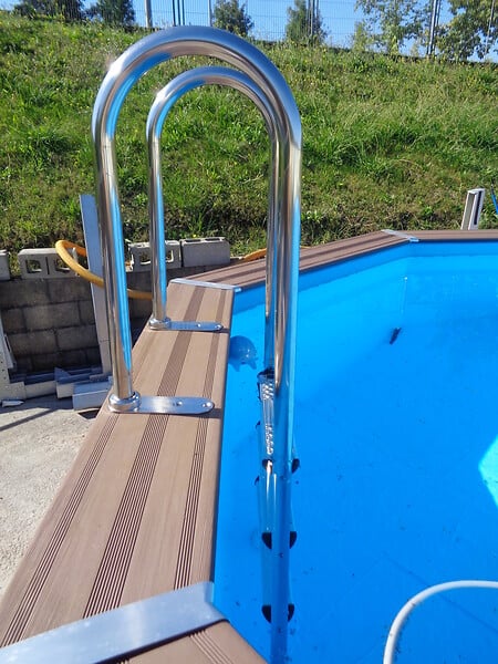 GRE - Piscine composite - carrée - 3,26x3,26x0,96m - large