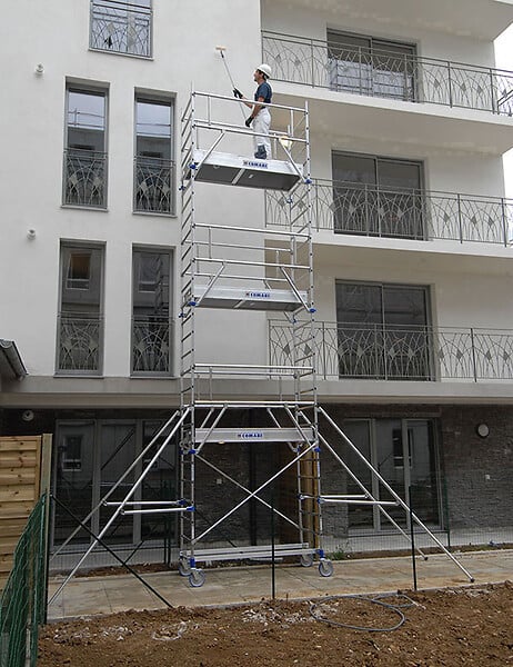 TUBESCA COMABI - Echafaudage Roulant Totem 2 Line 180  2m85 Plancher (4m85 Travail) - large