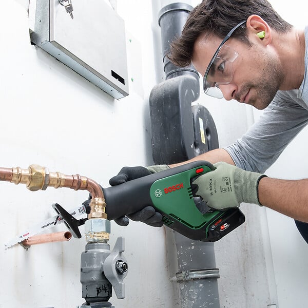 BOSCH - Scie sabre sans fil AdvancedRecip 18 - 18V - large
