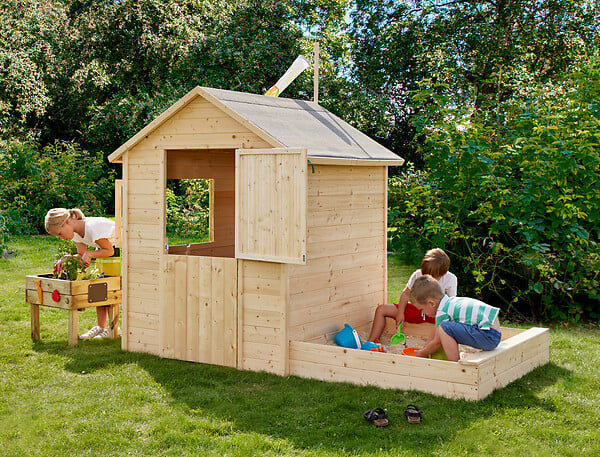 CERLAND - Maisonnette de jeu en bois Elisabeth - Bac à sable inclus - large