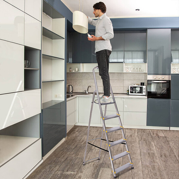 HOSTRÃ–M - Escabeau 6 marches DURA pliable, marchepied léger en aluminium, hauteur plateforme 119cm, pieds antidérapants, charge 150kg, garantie 5 ans Hoström - large