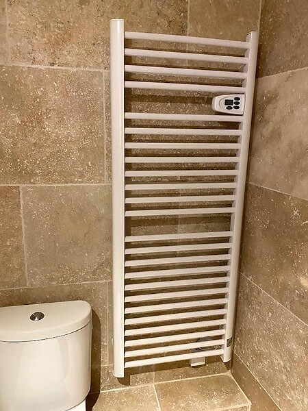 KALIA - Sèche serviette à inertie MONTANA 750W - large