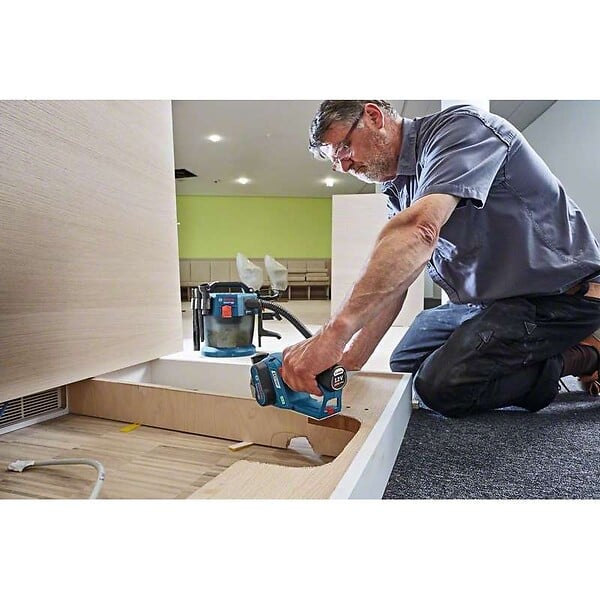 BOSCH - Rabot Sans Fil Bosch Gho 12v-20 Professional 12v (2x3ah) - large