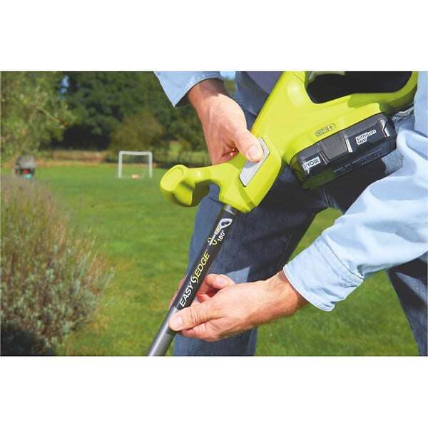 RYOBI - Coupe-bordure sans fil One+ 18V Li-Ion 2.0Ah coupe 25cm RLT1825M20S Ryobi - large
