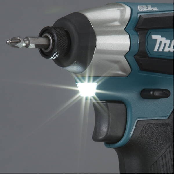 MAKITA - Visseuse à chocs 18V Li-Ion MAKITA DTD155RFJ 140 Nm  - 2 batteries 3Ah + coffret + chargeur - large