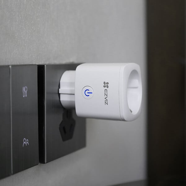 EZVIZ - Prise Wi-Fi connectée T30-A EZVIZ - large