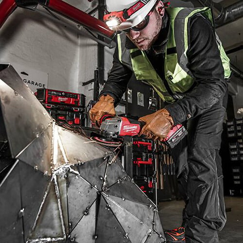 MILWAUKEE - Meuleuse d'angle MILWAUKEE M18 Fuel 125mm avec 2 batteries 5.0Ah chargeur et coffret - large