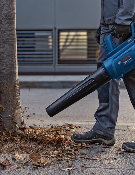 BOSCH - Souffleur sans fil BOSCH 06008D2000 - GBL 18V-750 Professional (vendu sans batterie) - large
