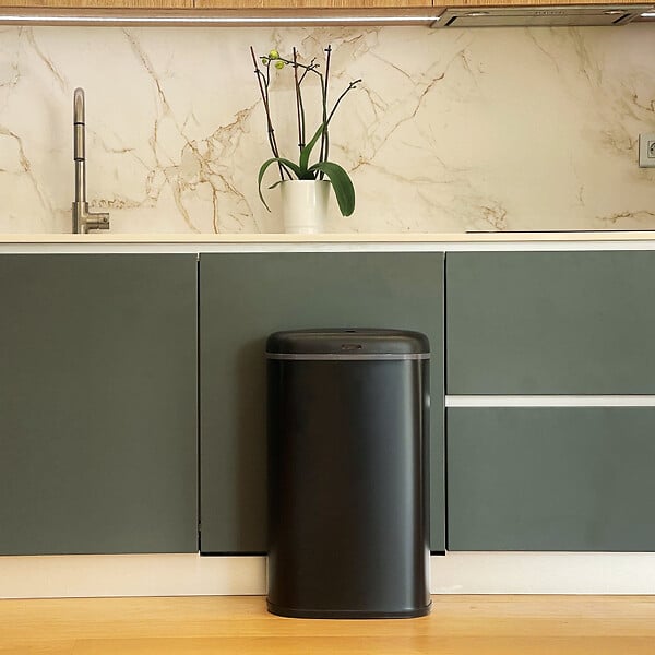 KITCHEN MOVE - Poubelle automatique inox LOGAN noir 58L - large