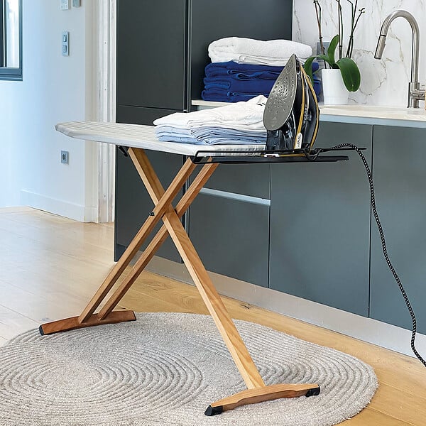KITCHEN MOVE - Table à repasser avec repose fer NUBAR 130x47cm - large