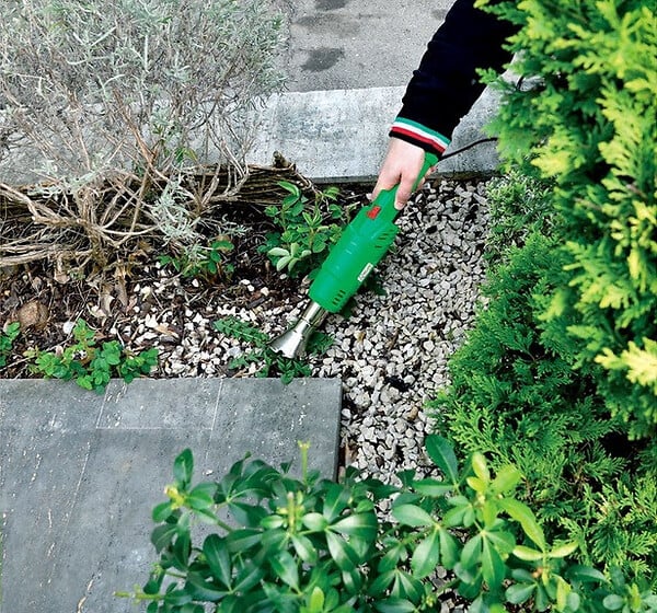 RIBIMEX - Désherbeur électrique 2000 W longueur min.46cm max.106cm - large