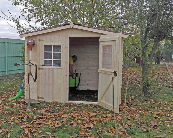 HABRITA - Abri de jardin en bois douglas 28mm 4.68m² - L.250xP.200cm - large