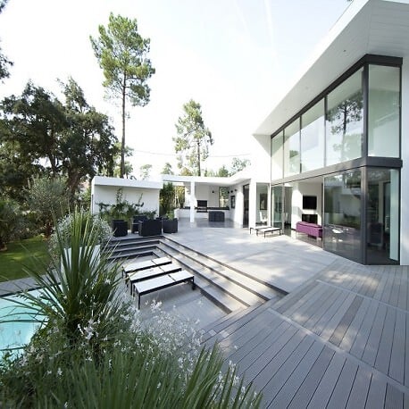 MCCOVER - Lame terrasse bois composite alvéolaire Dual Gris anthracite, ep.25mm, l.14 cm, L.120 cm - large