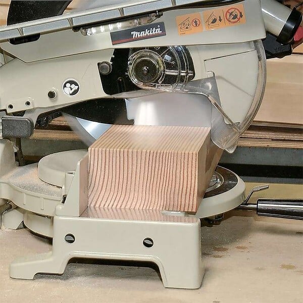 MAKITA - Scie à onglet et à délignage MAKITA LH1040 - 1650W - large