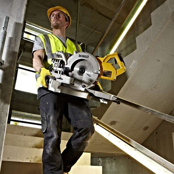 DEWALT - Scie à onglets radiale Ø250mm 1850W DEWALT DWS778-QS - large