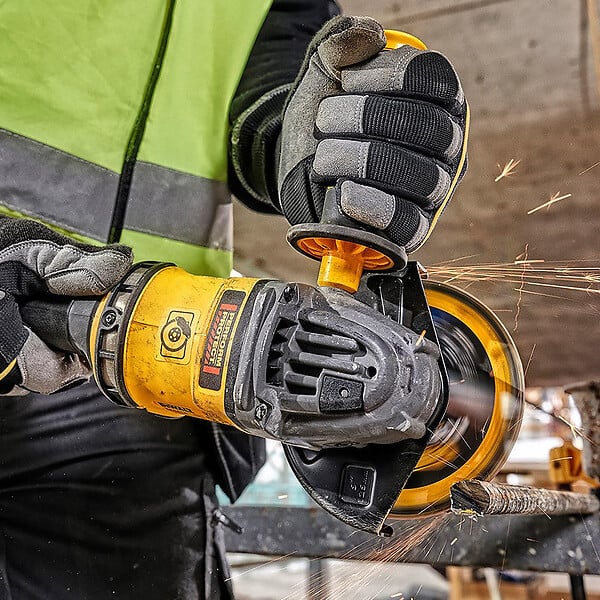 DEWALT - Meuleuse Ø125mm 54V DEWALT DCG418NT-XJ FLEXVOLT Double sécurité - large
