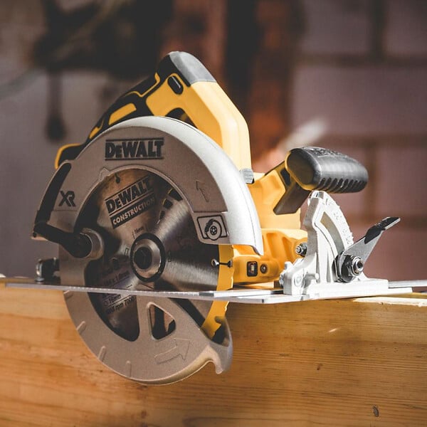 DEWALT - Scie circulaire Ø184mm 18V DEWALT DCS570N-XJ Brushless - large