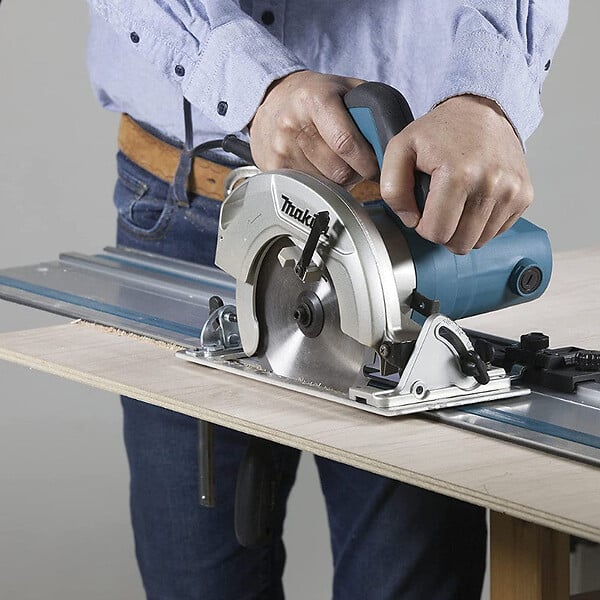MAKITA - Scie circulaire 1010W Ø165 mm MAKITA HS6601J en coffret MAKPAC - large