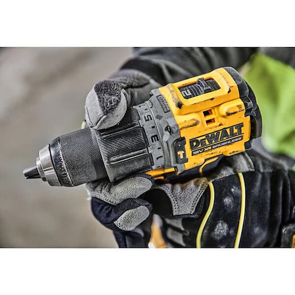DEWALT - Perceuse-visseuse à percussion compacte 18V DEWALT DCD805NT-XJ Brushless avec coffret - large