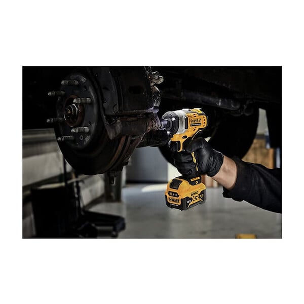 DEWALT - Boulonneuse à chocs ½”  339 Nm 12V DEWALT DCF901P1T-QW avec coffret et 1 batterie 5,0 Ah - large