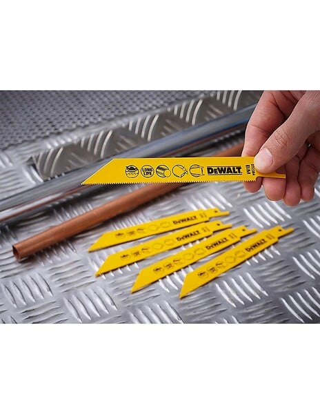 DEWALT - Lot de 5 lames de scie sabre BIM pour la coupe du bois avec métal DEWALT Métaux, fibre de verrre, cornieres - large