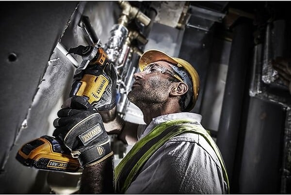 DEWALT - Outil multi-cutter oscillant 18V DEWALT DCS355N-XJ Brushless (vendu sans batterie) - large