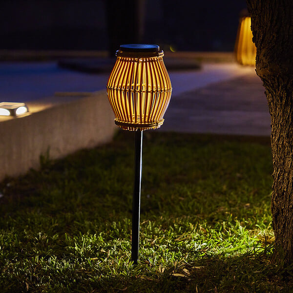LUMISKY - Balise solaire lanterne à planter SILVINA H70cm 200 LM - large