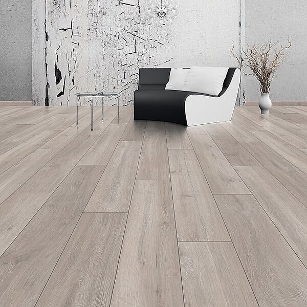 FORESTEA - Sol stratifié effet parquet – 8 mm – boîte de 9 lames - 2,26 m2 – EH VILLA 5946 PURE+ CHENE ROCKFORD - large