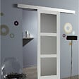 GD MENUISERIES - Porte Coulissante Greyria Gris Clair Vitrée H204 x L73 cm, Rail Alu, Coquilles - vignette