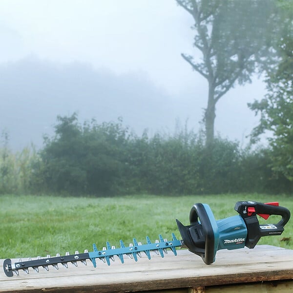 MAKITA - Taille haie M 60 cm 40V max MAKITA UH004GZ (vendu sans batterie) - large