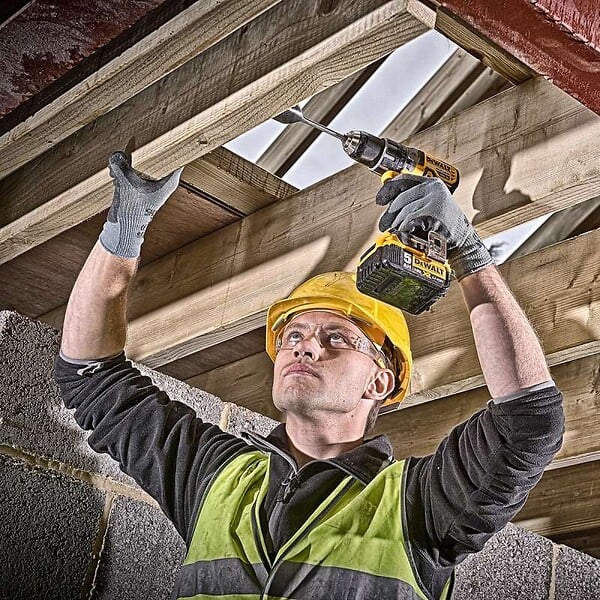 DEWALT - Perceuse-visseuse compact 18V DEWALT DCD791P2-QW avec coffret et 2 batteries 5,0 Ah - large