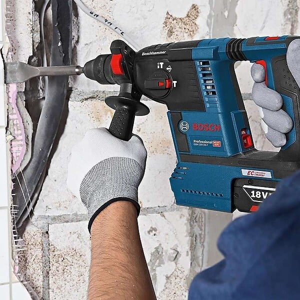 BOSCH - Perforateur sans-fil SDS-plus BOSCH 0611910007 - GBH 18V-26 F Professional (2x5Ah) + L-Boxx - large