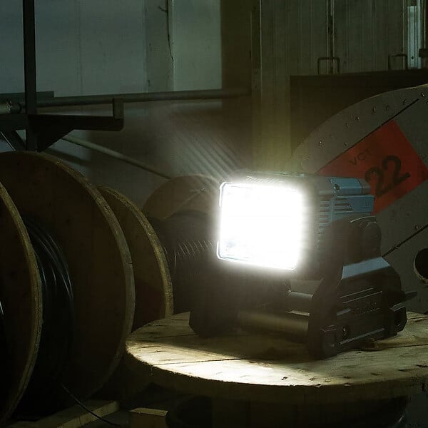 MAKITA - Lampe de chantier MAKITA DEADML811 LED AC/DC LXT - large