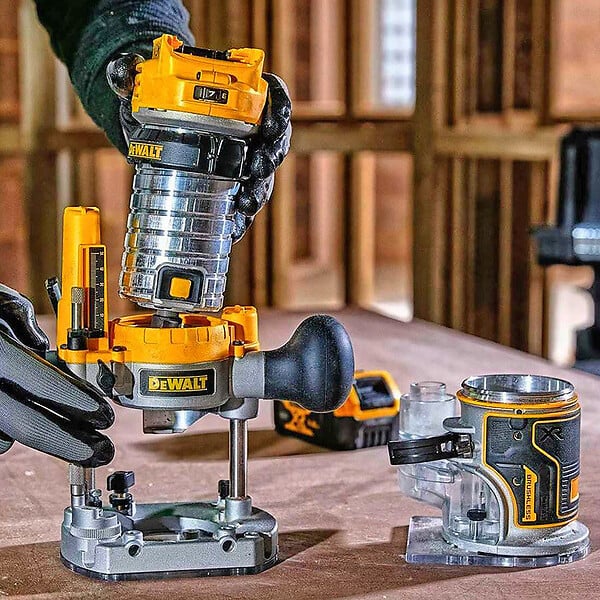 DEWALT - Affleureuse et défonceuse 8mm 18V DEWALT DCW604NT-XJ Brushless avec coffret - large