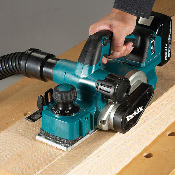 MAKITA - Rabot MAKITA DKP181RTJ 18 V Li-Ion 5 Ah 82 mm - large