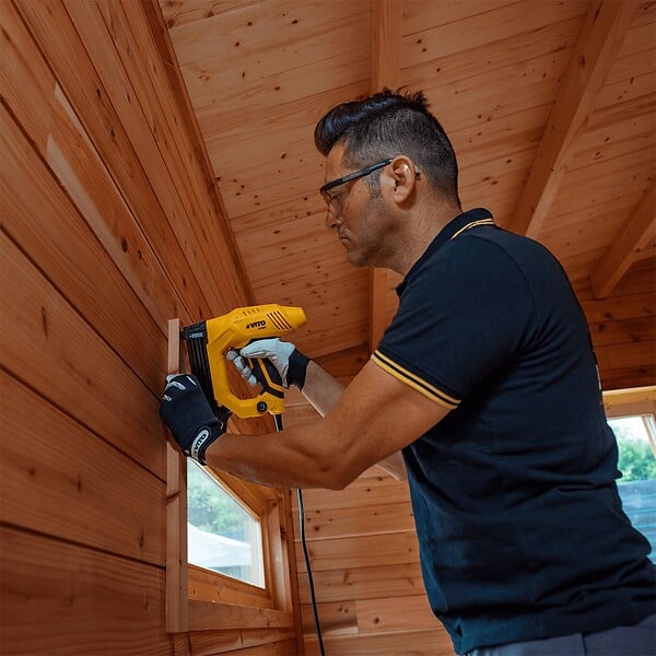 VITO - Agrafeuse électrique Spéciale Bois 300 agrafes 19mm + 100 Clous 25mm 575W VITO - large