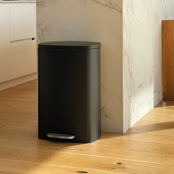 KITCHEN MOVE - Poubelle à pédale inox ADMIRAL noir 50L - large