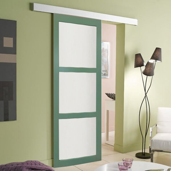 GD MENUISERIES - Porte Coulissante Vert Sauge RAL 6021 Vitrée H204 x L83 cm, rail bandeau blanc - large