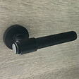 SECURY-T - Poignées de porte sur rosace ronde noir mat industriel - Modèle Ema - vignette