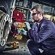 DEWALT - Boulonneuse à chocs ½” 950 Nm 18V DEWALT DCF899P2-QW Brushless avec coffret et 2 batteries - vignette