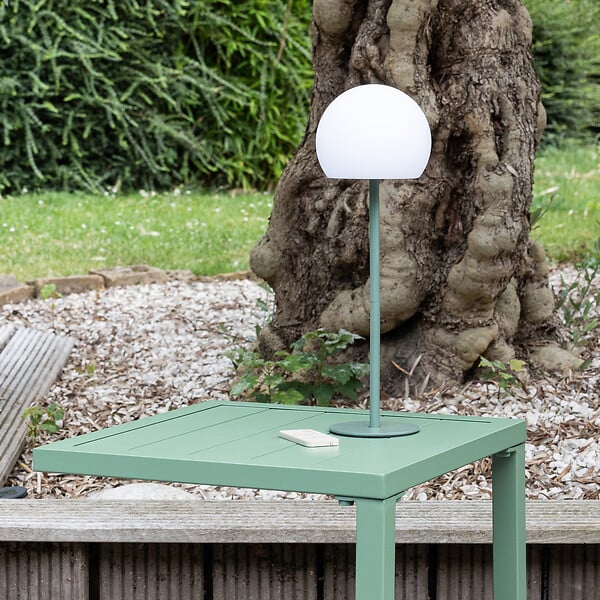 HAPPY GARDEN - Lampe LED à poser verte ISIS - large