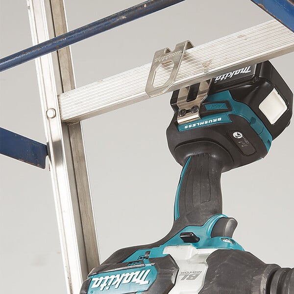 MAKITA - Boulonneuse à chocs LXT® MAKITA DTW1001RTJ avec 2 batteries 5,0 Ah, chargeur DC18RC et Makpac 3 - large
