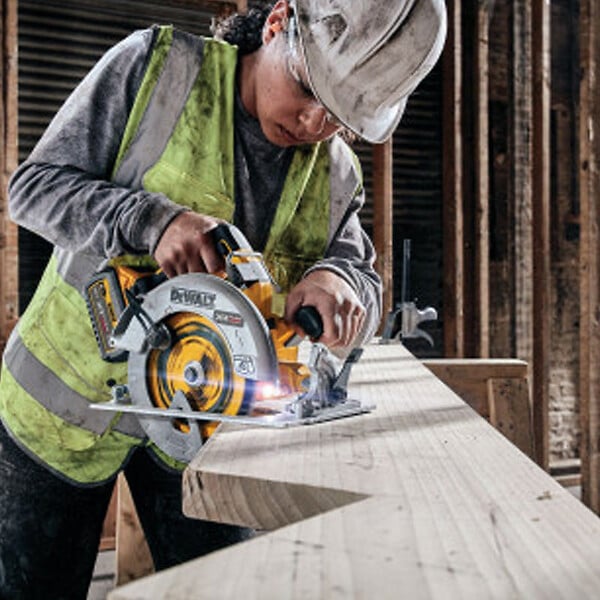 DEWALT - Scie circulaire XR 18V ADVANTAGE Brushless 190 mm  DCS573NT-XJ - large