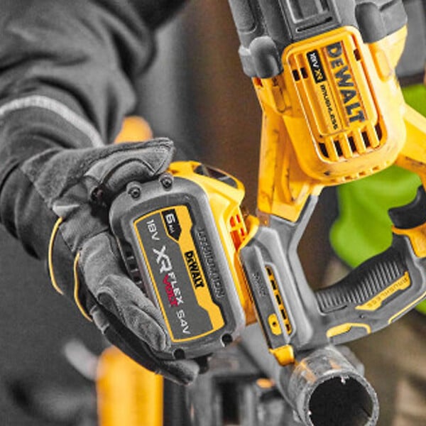 DEWALT - Scie sabre XR 18V ADVANTAGE Brushless DCS386NT-XJ DEWALT - large