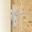 GO/ON - Ensemble poignées de porte aluminium argent 165mm trou serrure - vignette