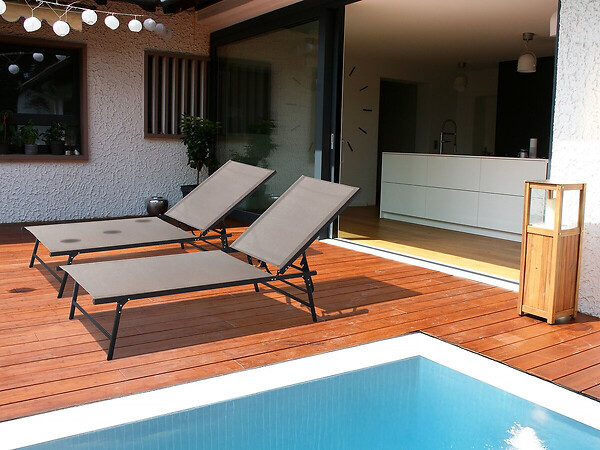HABITAT ET JARDIN - Lot de 2 bains de soleil en métal "Sublima" - 180 x 54 x 104 cm - Taupe - large