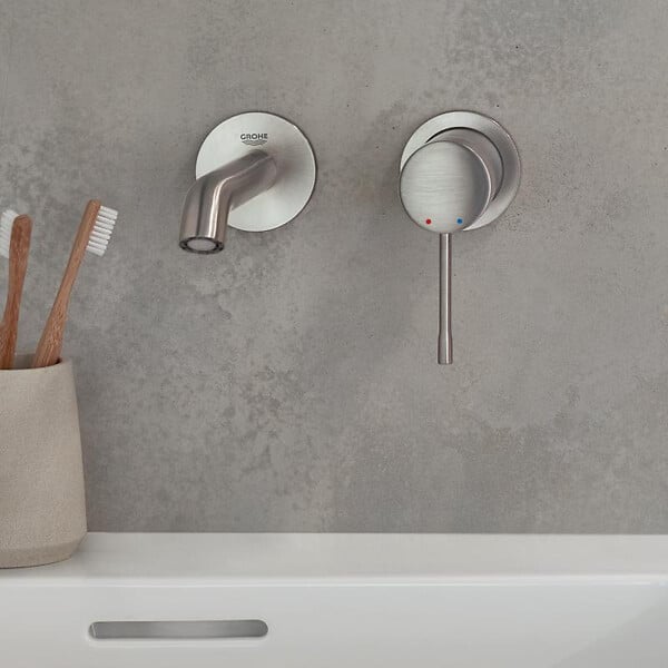 GROHE - Grohe ESSENCE NEW - Façade de Mitigeur monocommande 2 trous lavabo Taille M SuperSteel (19408DC1) - large