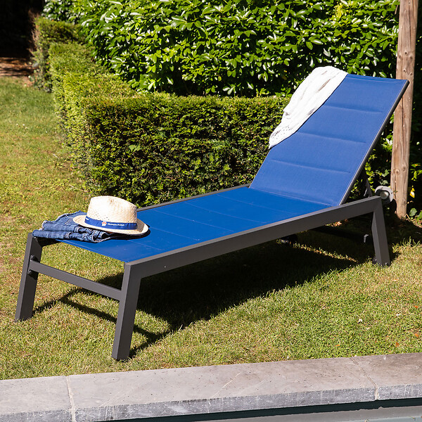 HAPPY GARDEN - Bain de soleil BARBADOS en textilène bleu foncé - aluminium anthracite - large