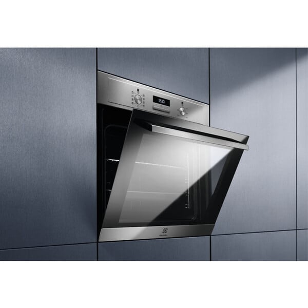 ELECTROLUX - Electrolux Four encastrable Série 600 72 l, nettoyage facile AquaClean, cuisson sur plusieurs niveaux, 8 fonctions cuisson (EOF3H40X) - large