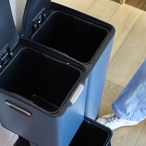 KITCHEN MOVE - Poubelle pédale tri sélectif HAJA gris 60L - large